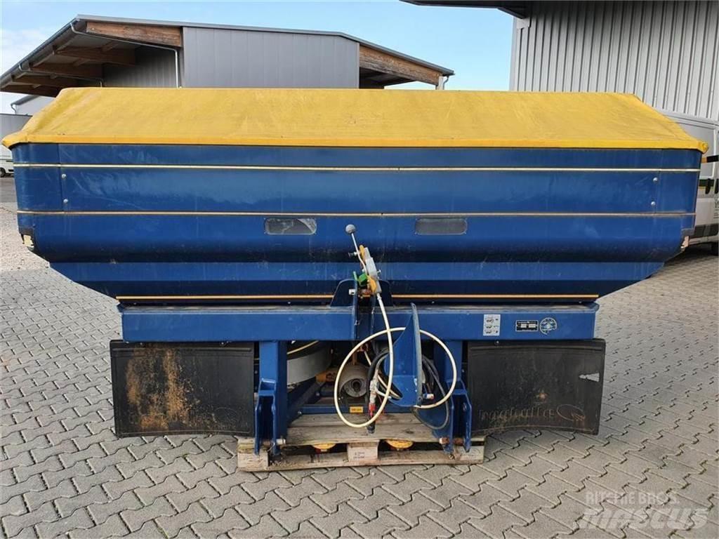 Bogballe M2 Plus Mineral spreaders