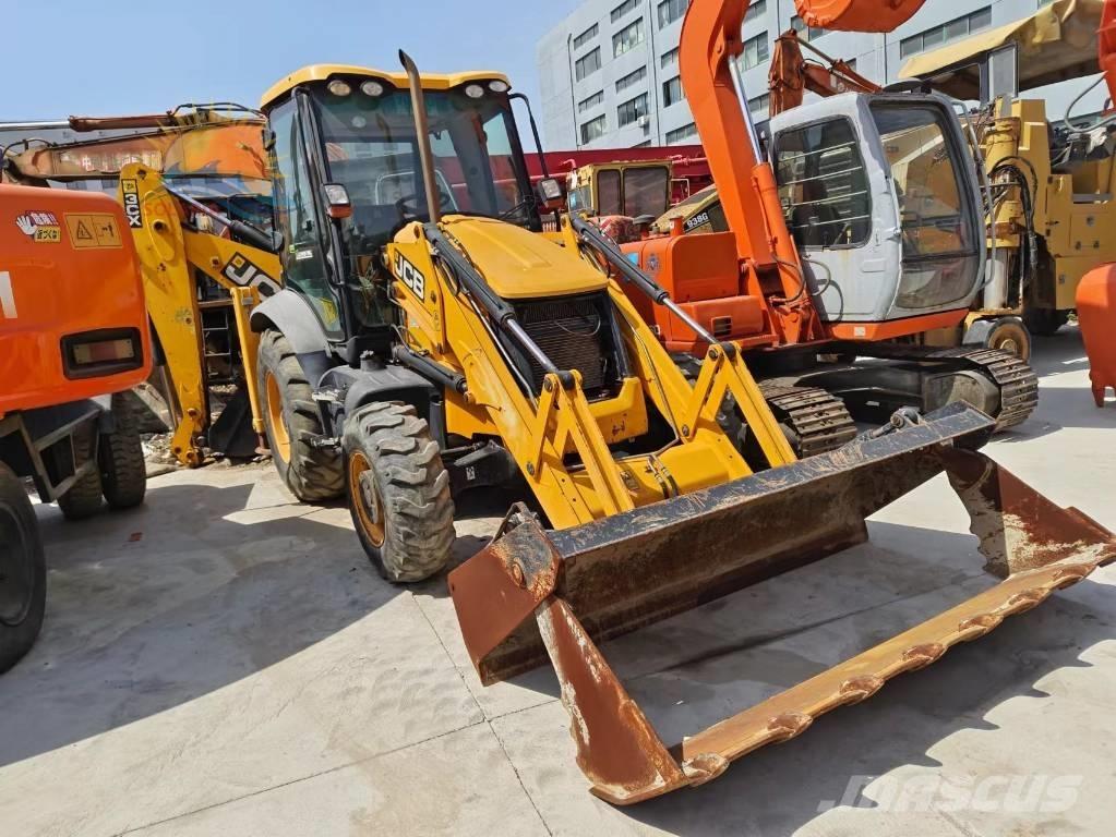 JCB 3 CX Backhoe