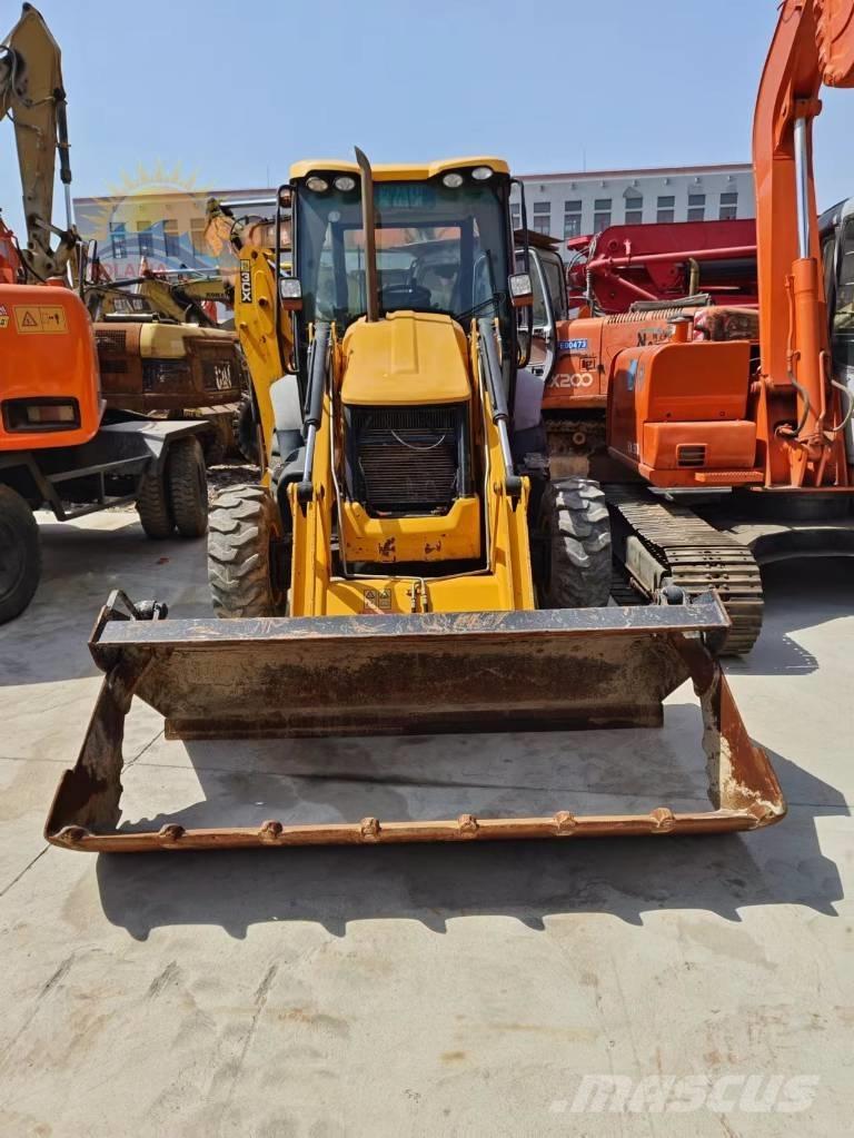 JCB 3 CX Backhoe