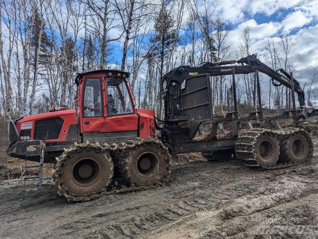 Komatsu 895 Forwarders