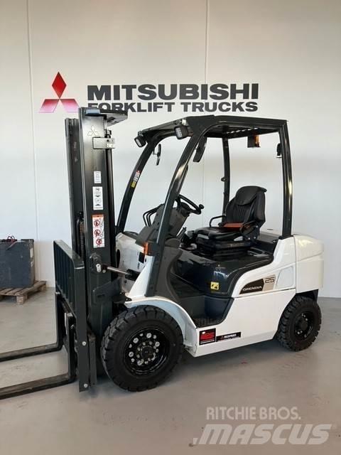 Mitsubishi FD25N3 Diesel trucks