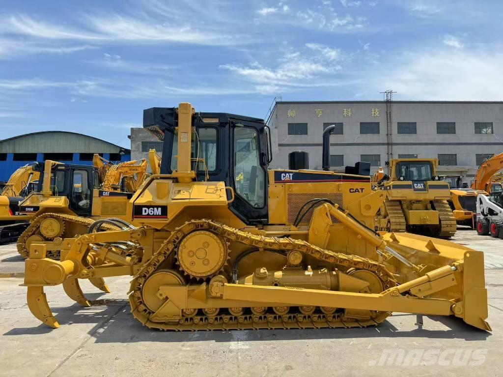 CAT D 6 M Crawler dozers