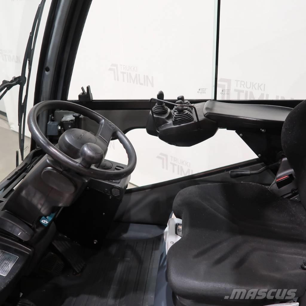 Toyota 02-8FGJF35 LPG trucks