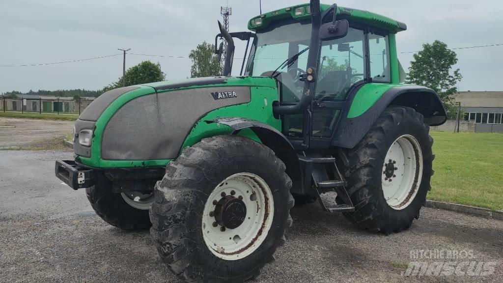 Valtra T170 Tractors