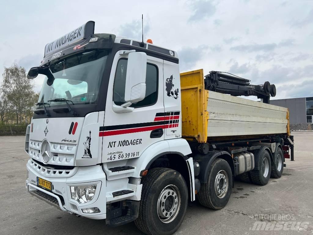 Mercedes-Benz 3246 Truck mounted cranes