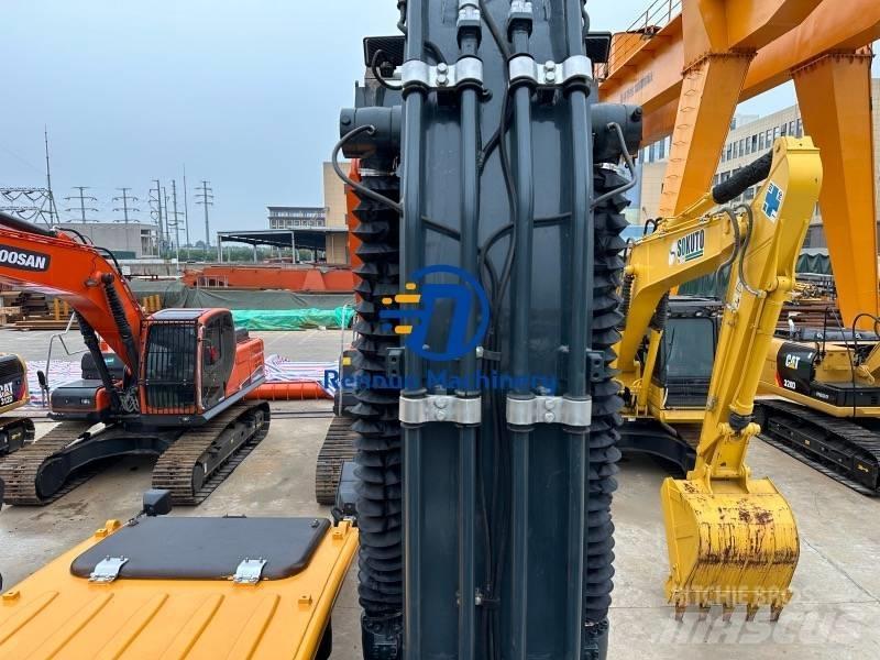 Hyundai R220LC-9S Crawler excavators