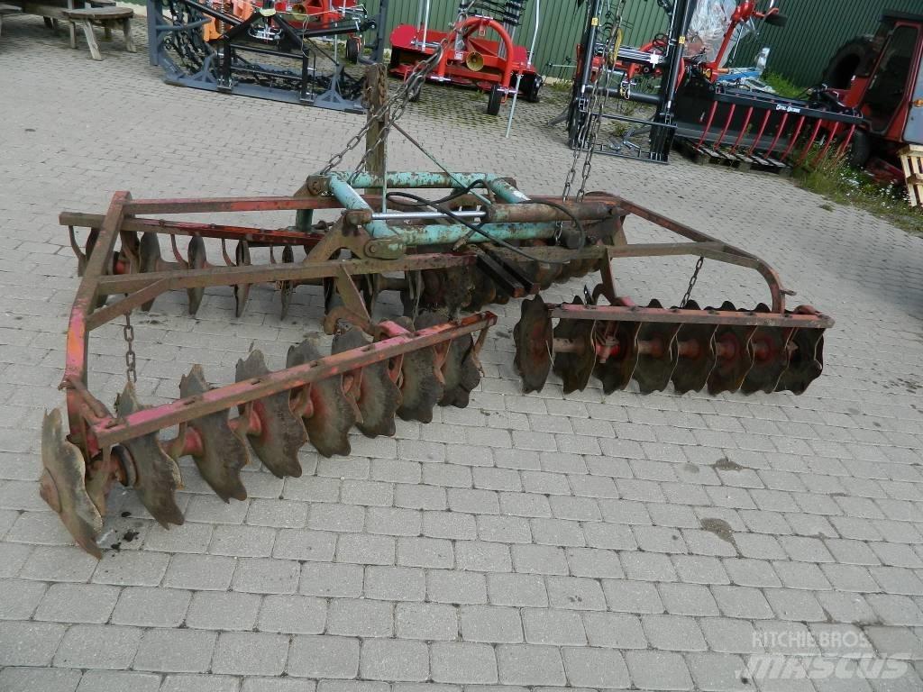 Kverneland 300 Disc harrows