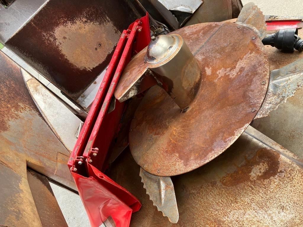 Trioliet GIGANT 900 Feed mixer