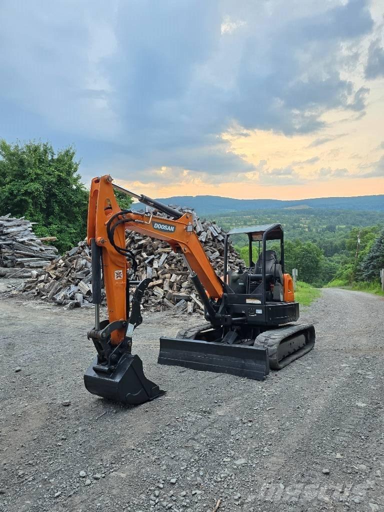Doosan DX 50 Z Crawler excavators