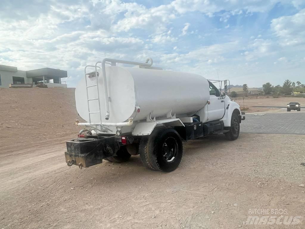 Ford F 750 XLT Water bowser