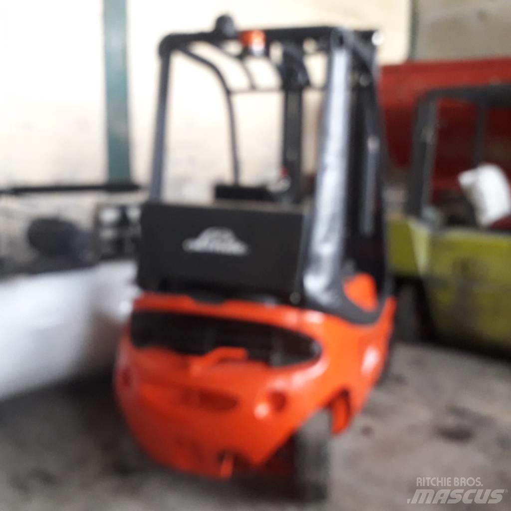Linde H18d Reach truck