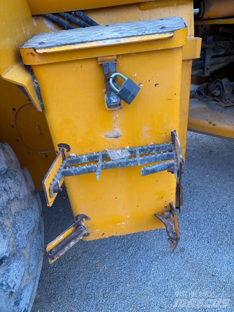 JCB 436 Wheel loaders