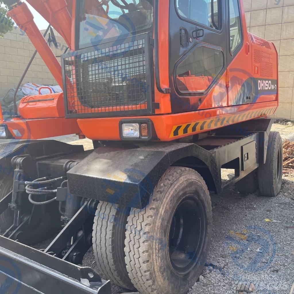 Doosan DH150W-7 Wheeled excavators
