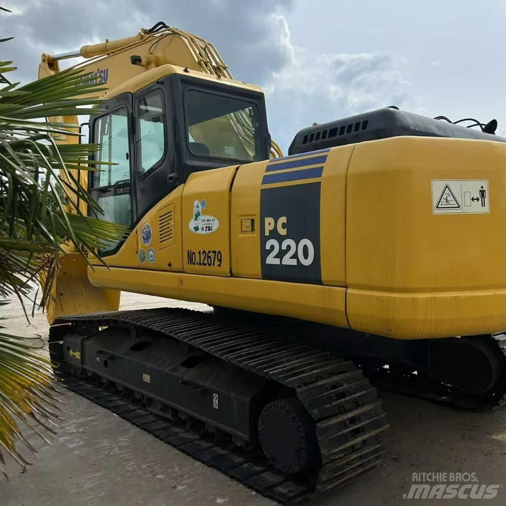 Komatsu 220-7 Crawler excavators