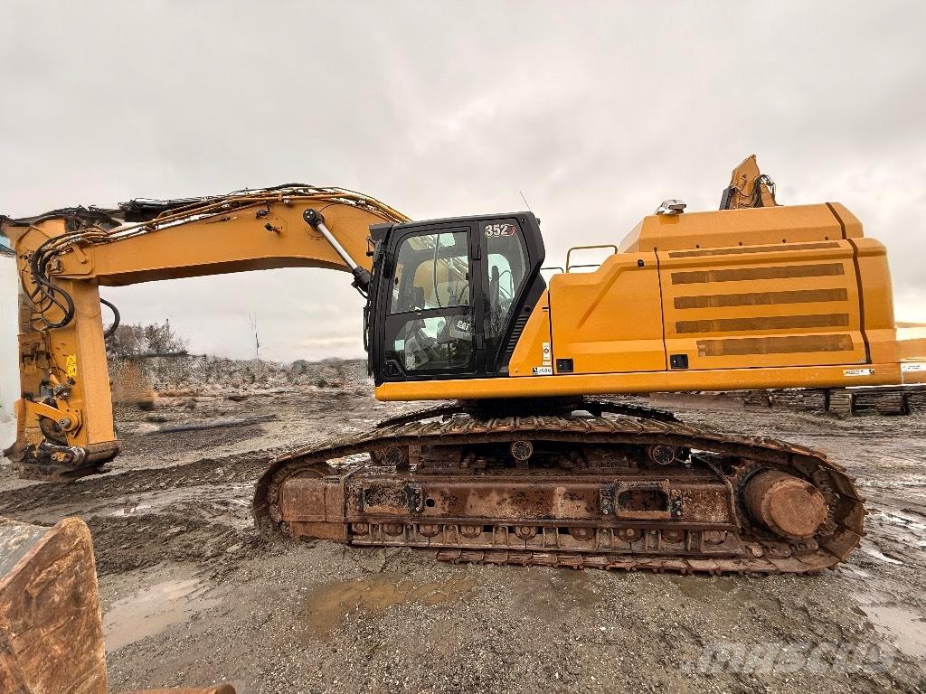 CAT 352 Crawler excavators