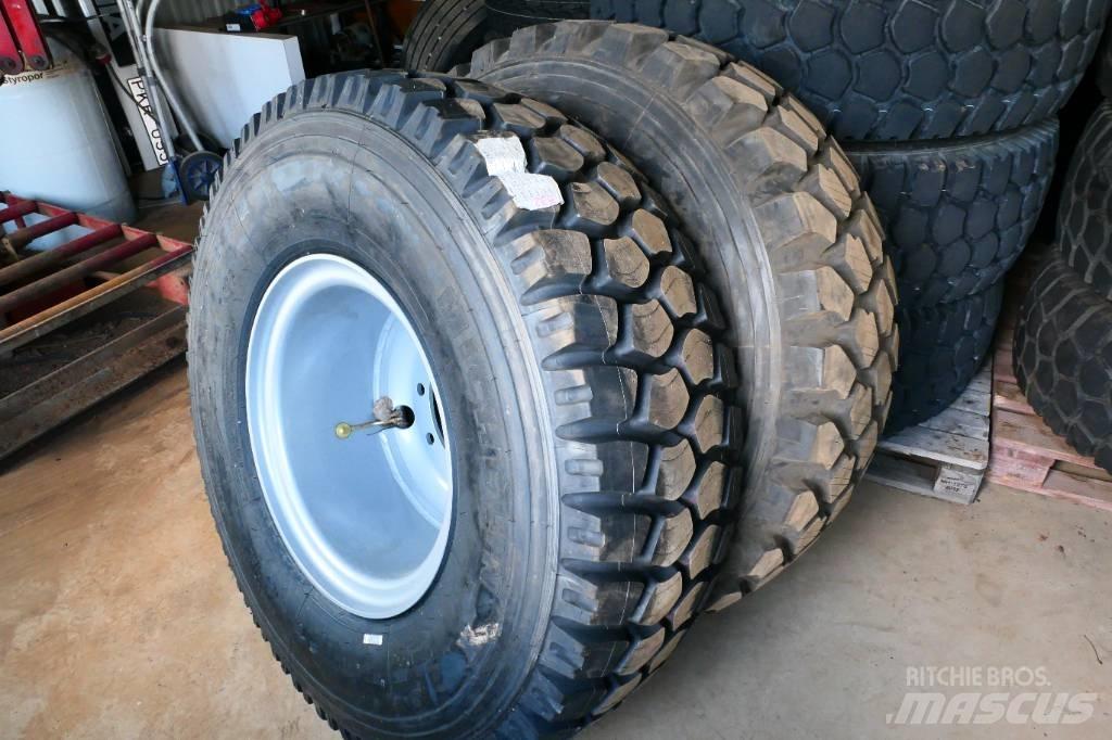 Michelin 395/85R20 Tyres, wheels and rims
