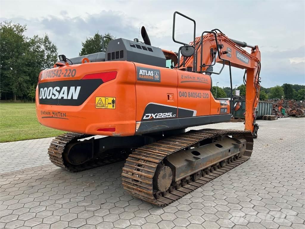 Doosan DX225LC-5 Crawler excavators
