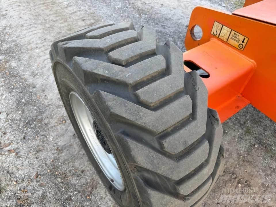 JLG 460 SJ Telescopic boom lifts