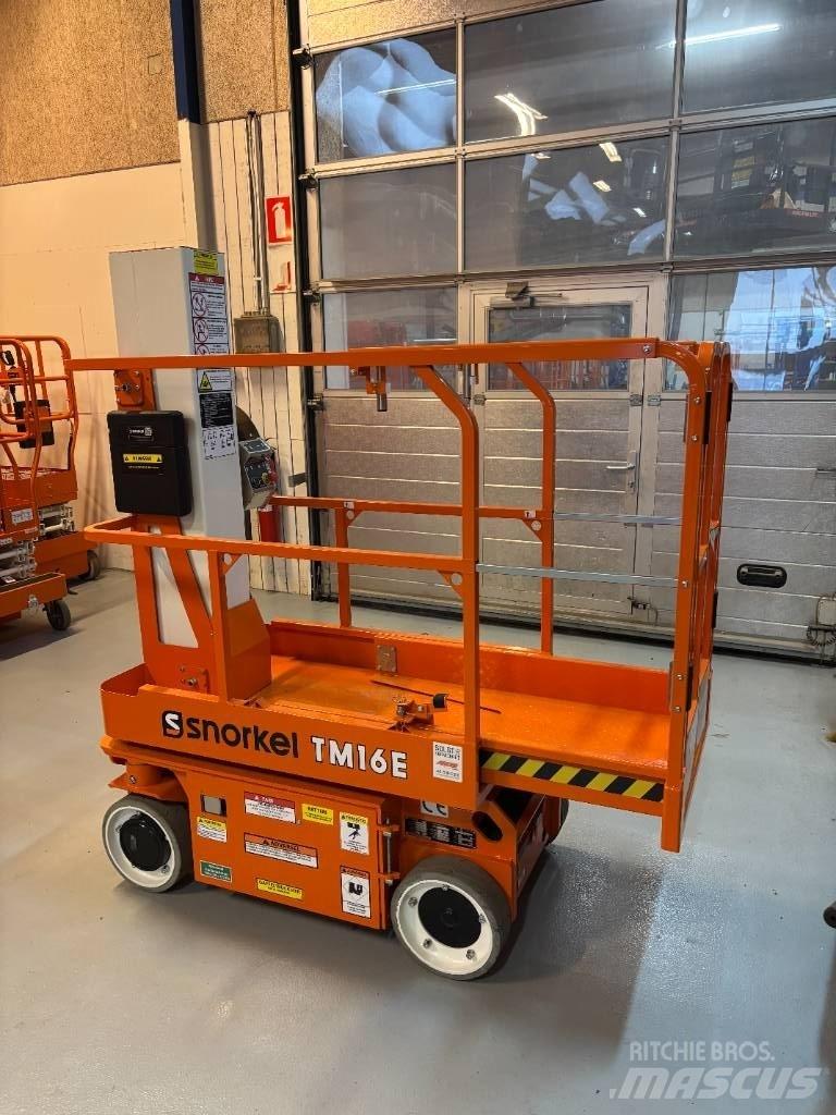 Snorkel TM 16 Used Personnel lifts and access elevators