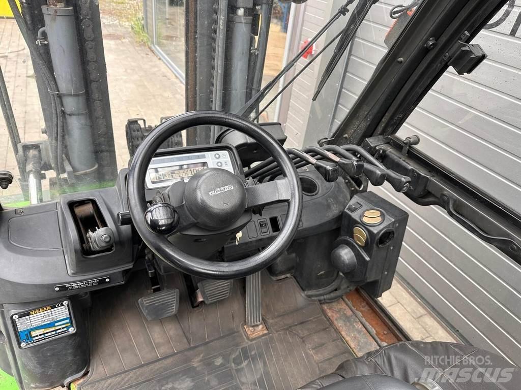 Nissan WG1F4A50 Diesel trucks