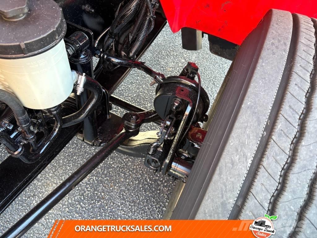 International 4300 Chassis Cab trucks