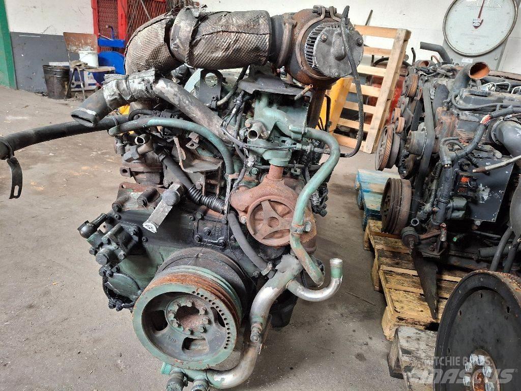 Volvo D7C275 Engines