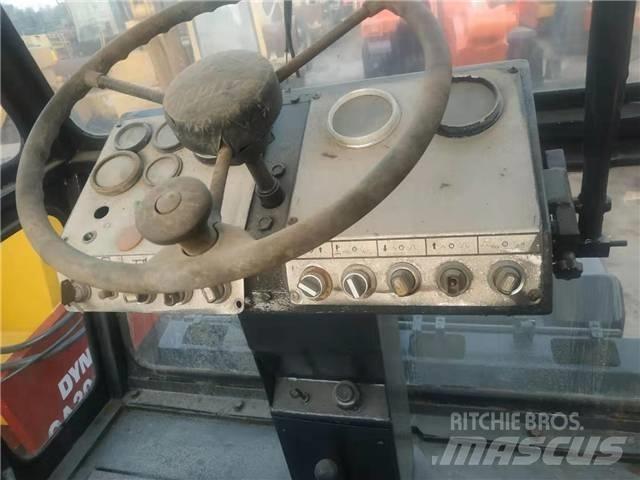 Dynapac CC421 Single drum rollers