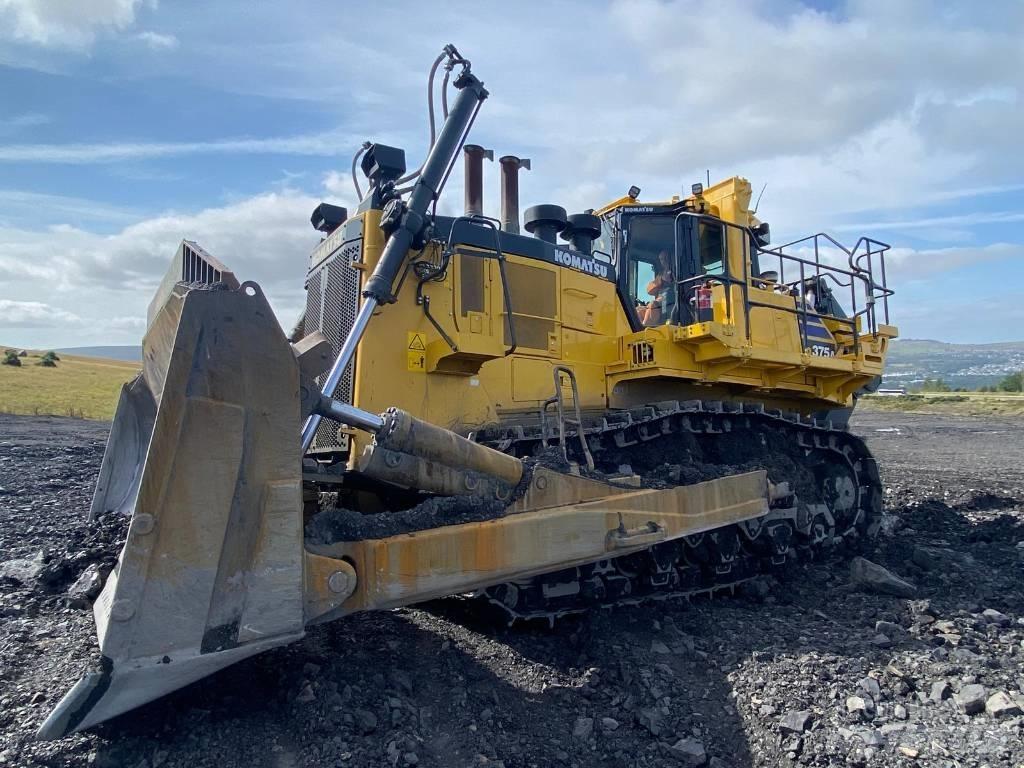 Komatsu D 375 A-8 Crawler dozers