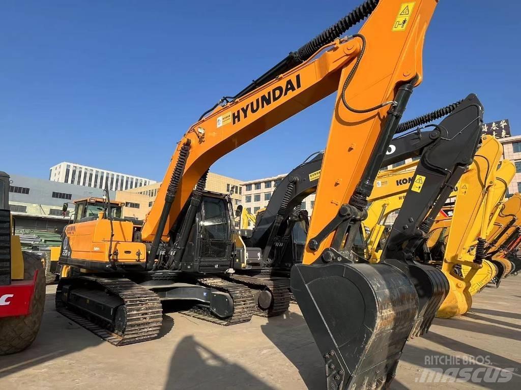 Hyundai 220-9S Mini excavators  7t - 12t