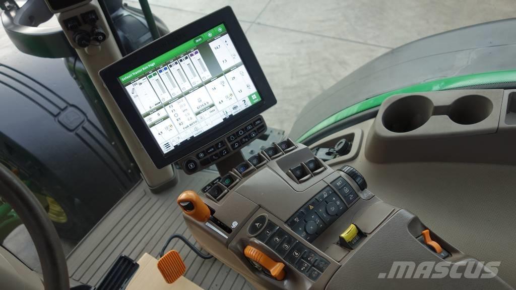 John Deere 8370 R Tractors