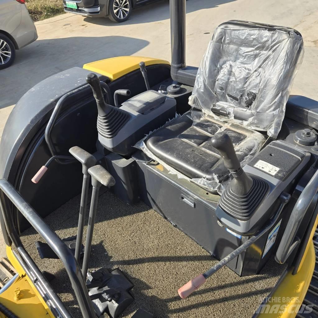 Komatsu PC 35 Mini excavators < 7t (Mini diggers)