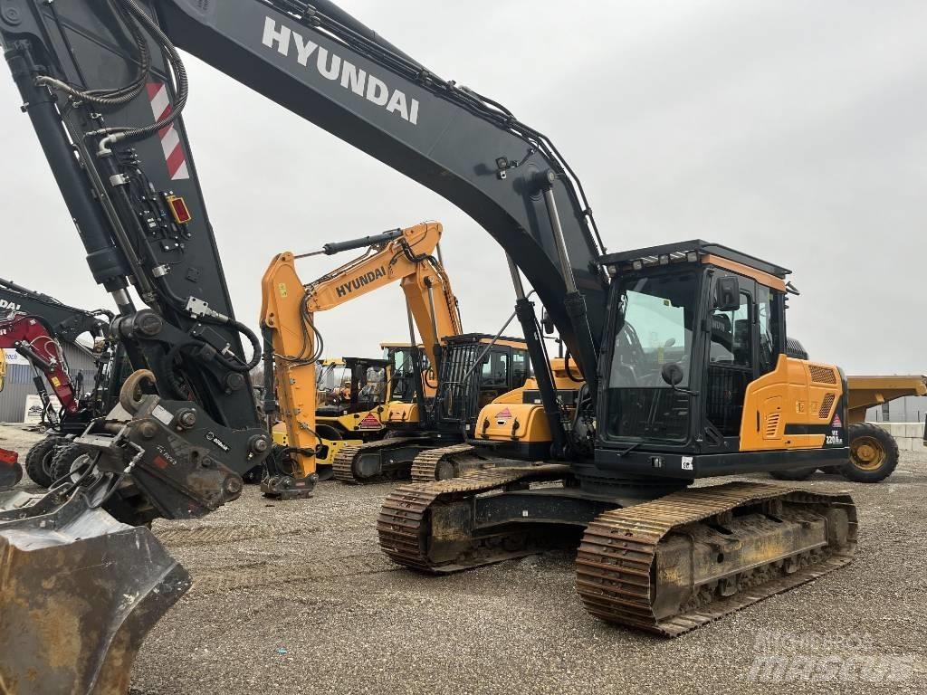 Hyundai HX 220 Crawler excavators