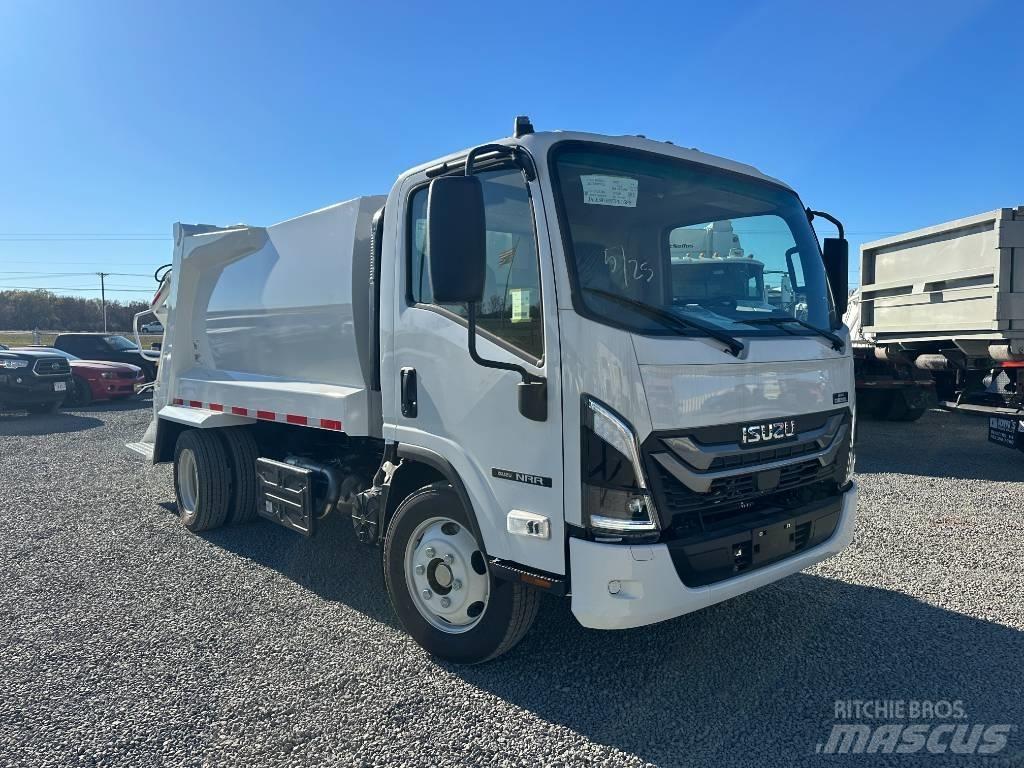 Isuzu NRR Waste trucks