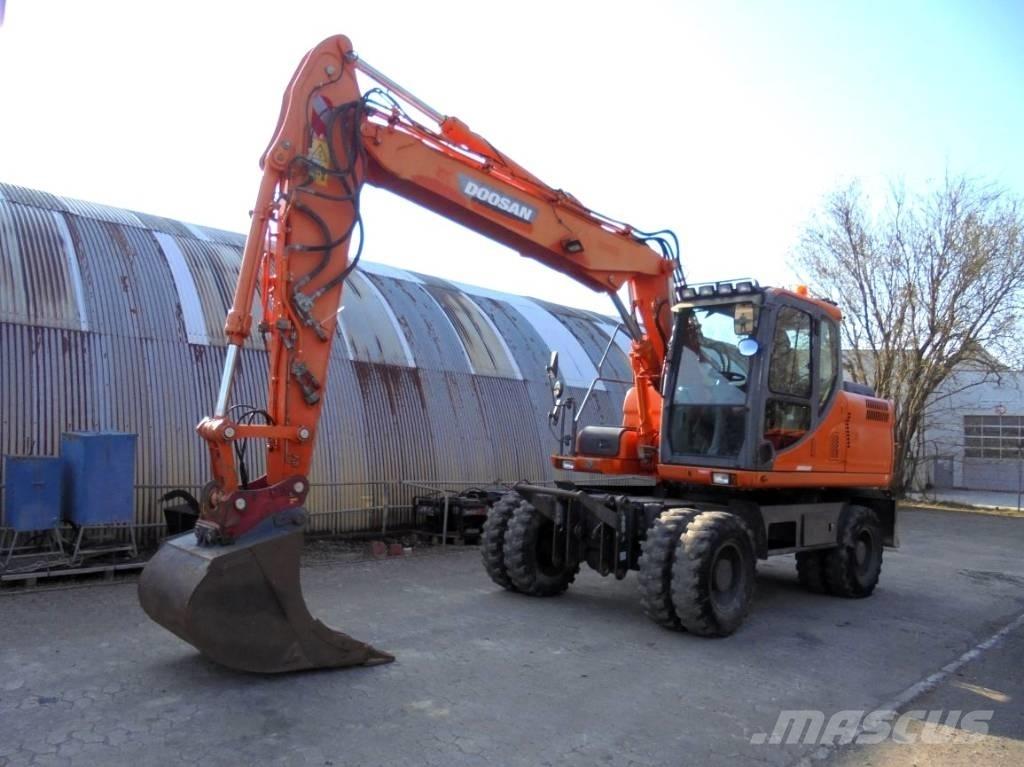 Doosan DX 160 W Wheeled excavators