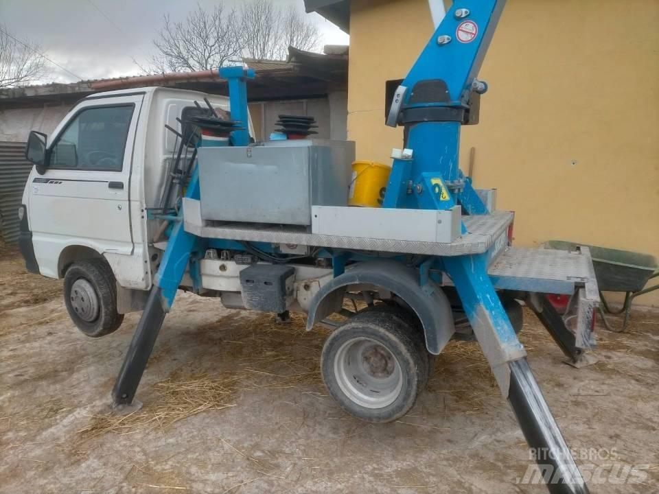 Socage A 314 Truck mounted platforms