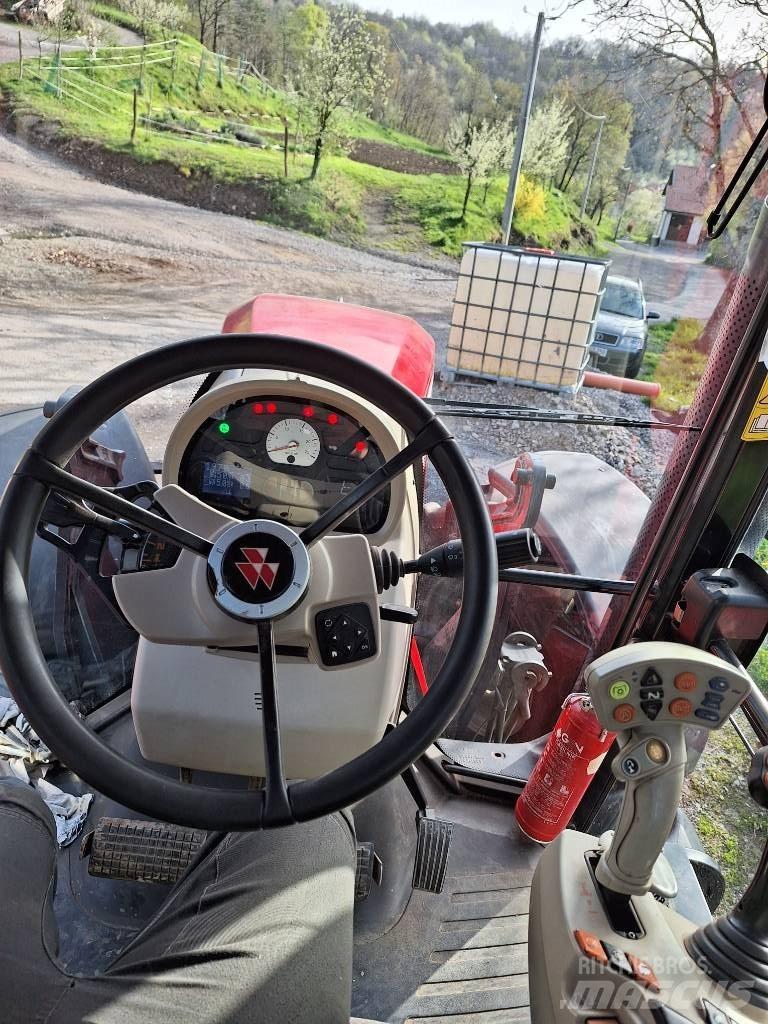 Massey Ferguson 7624 Tractors