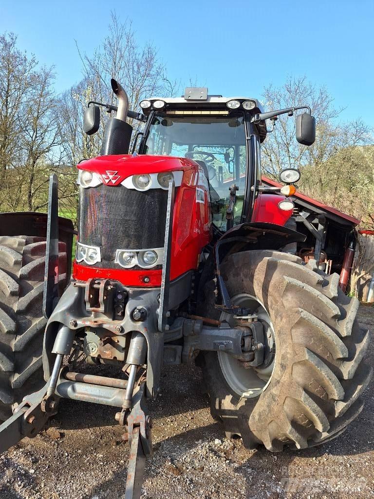 Massey Ferguson 7624 Tractors
