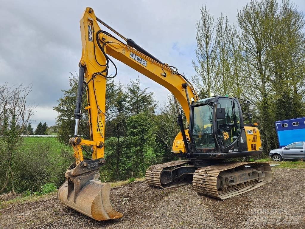 JCB JS 130 LC Crawler excavators