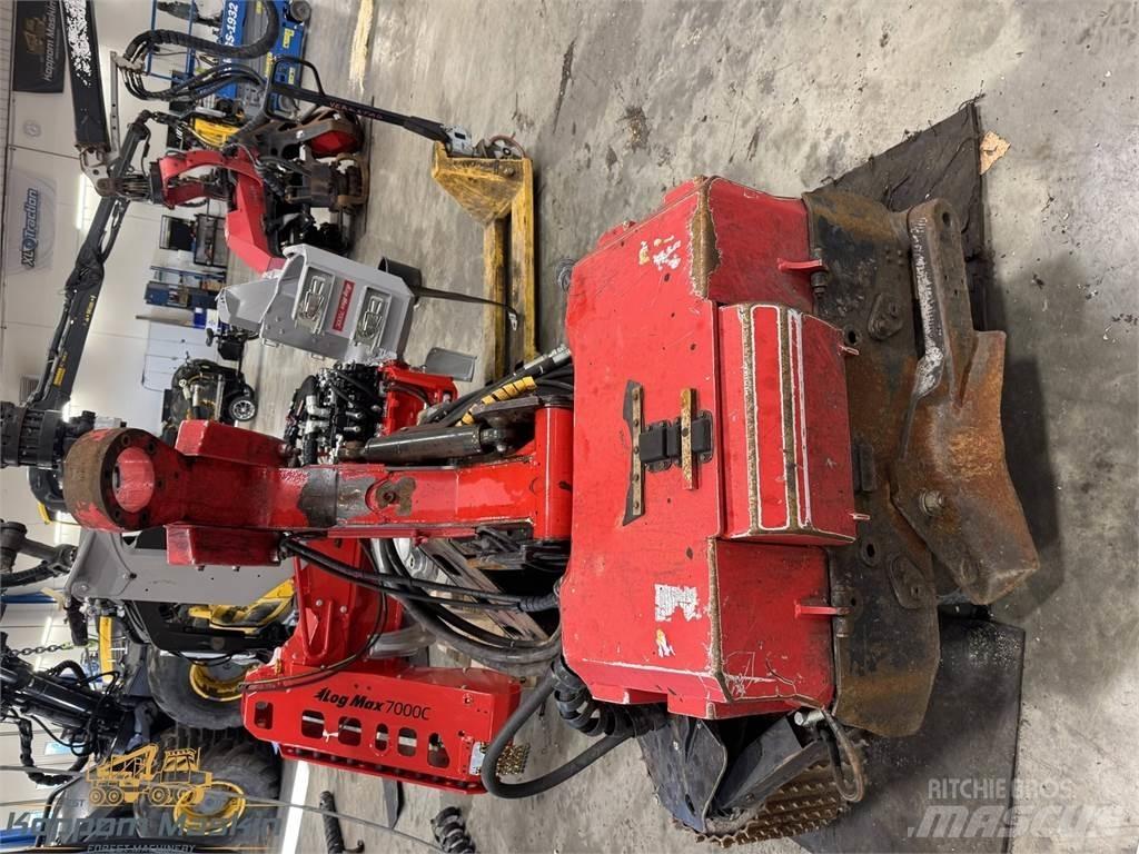 Komatsu S132 Harvester heads