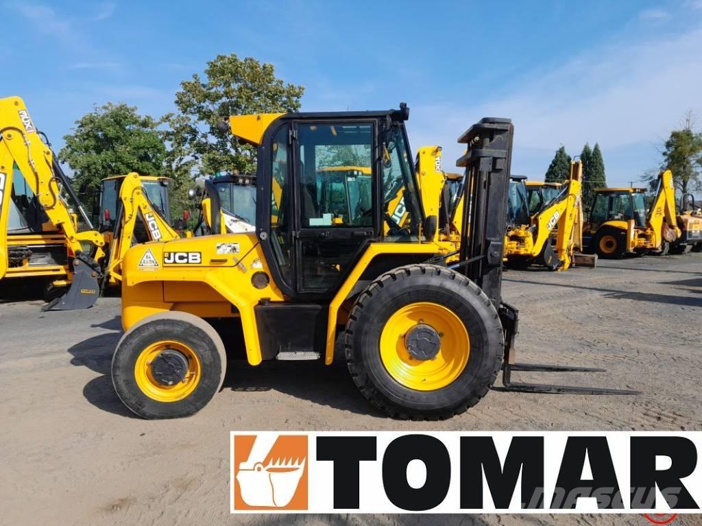 JCB 930-4 Rough terrain truck