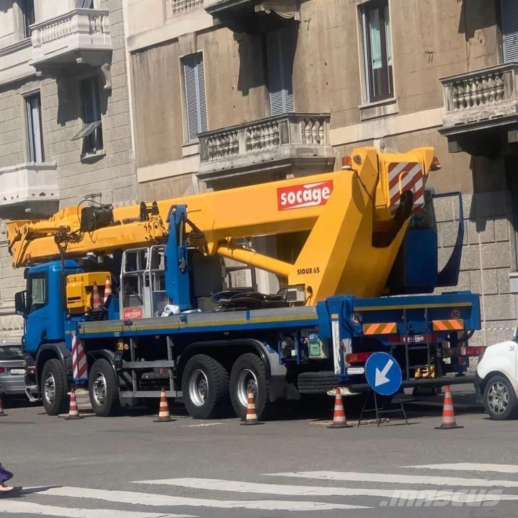 Socage Sioux 65 Truck mounted platforms