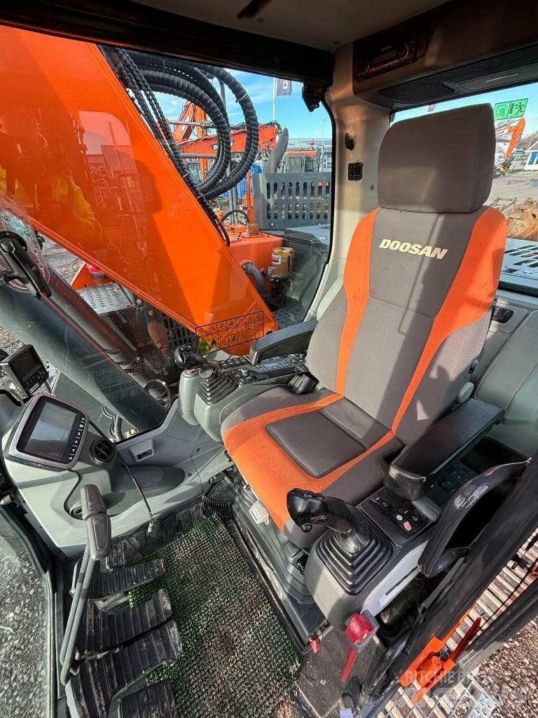 Doosan 235 LCR Crawler excavators