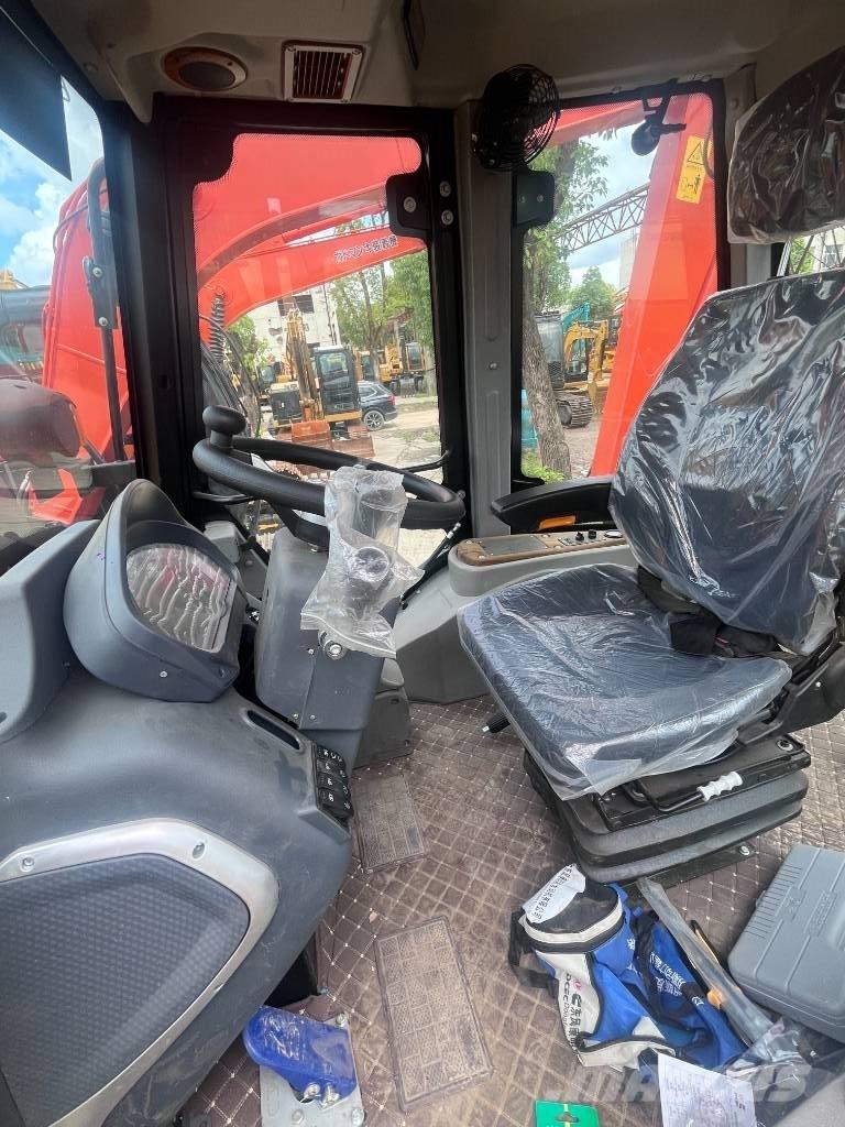 CAT 420 F Backhoe