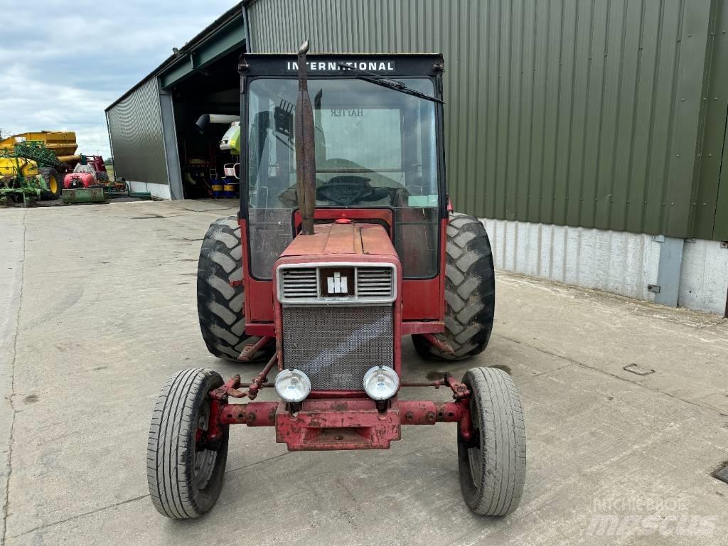 International 533 Tractors