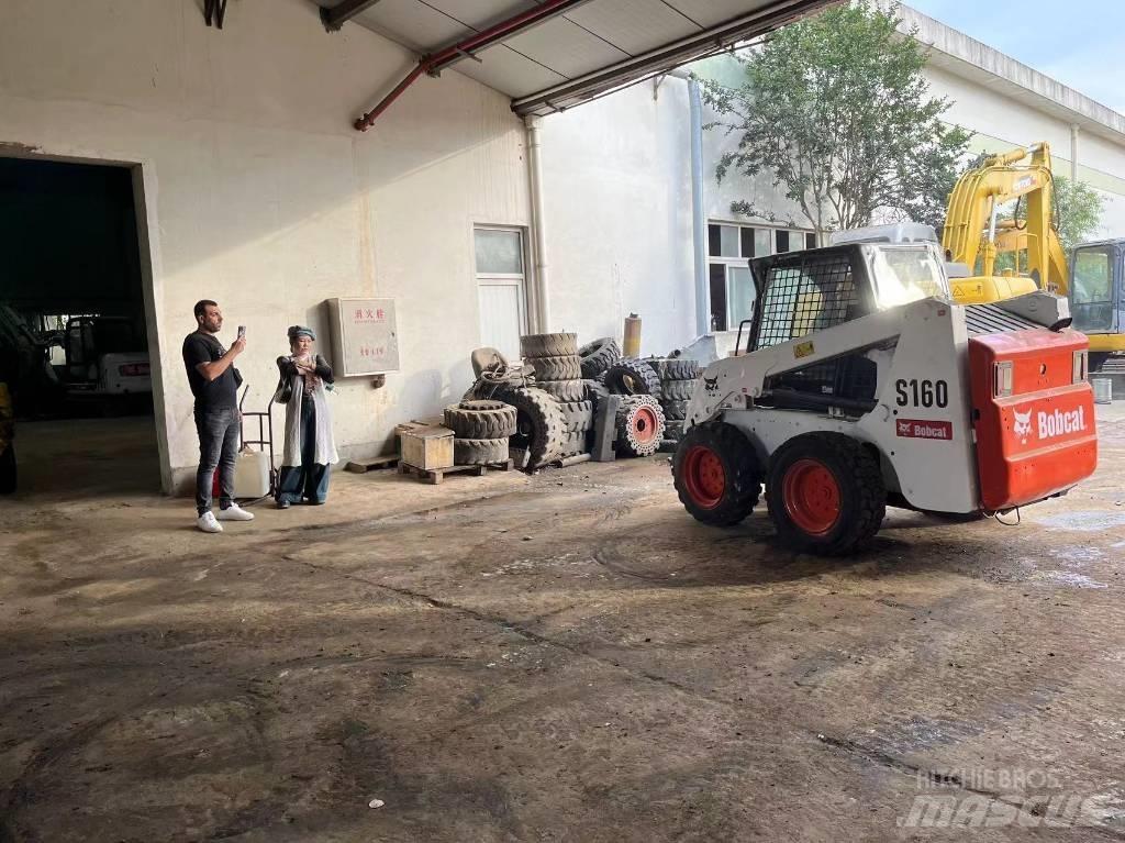 Bobcat S 160 Skid steer loaders