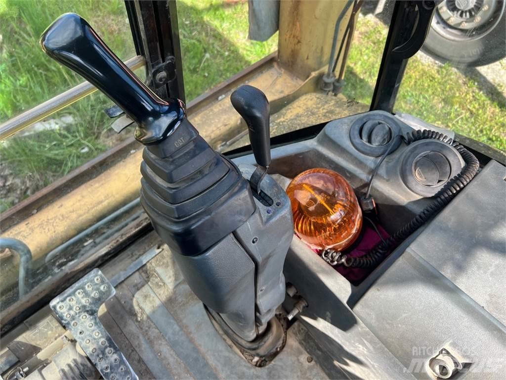 CAT 432 D 4X4 Other
