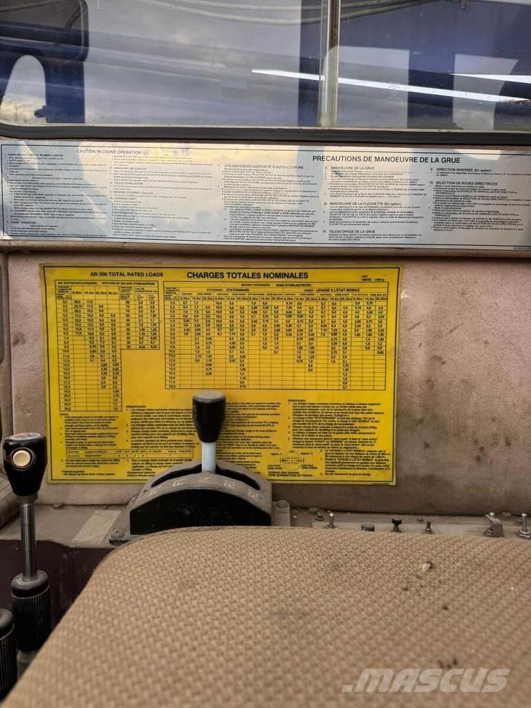 Tadano AR 300E Truck mounted cranes