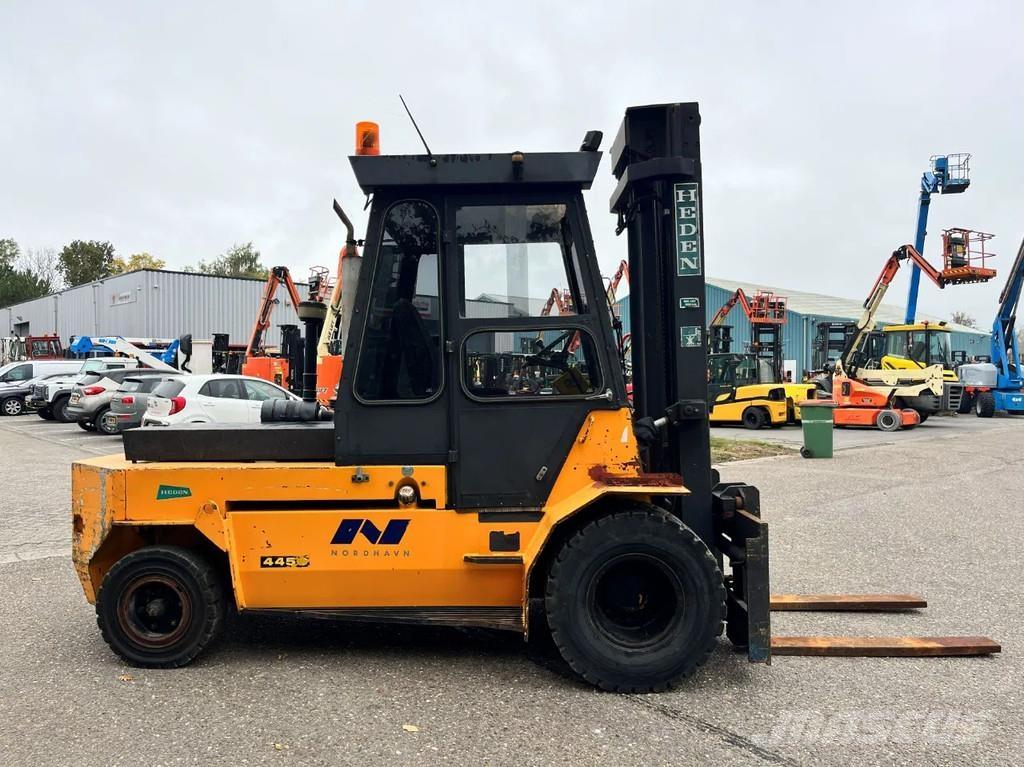 Heden 4450 Diesel trucks