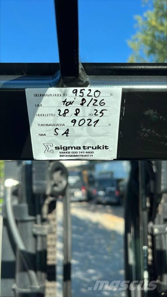 Yale GDP 55 VX Diesel trucks