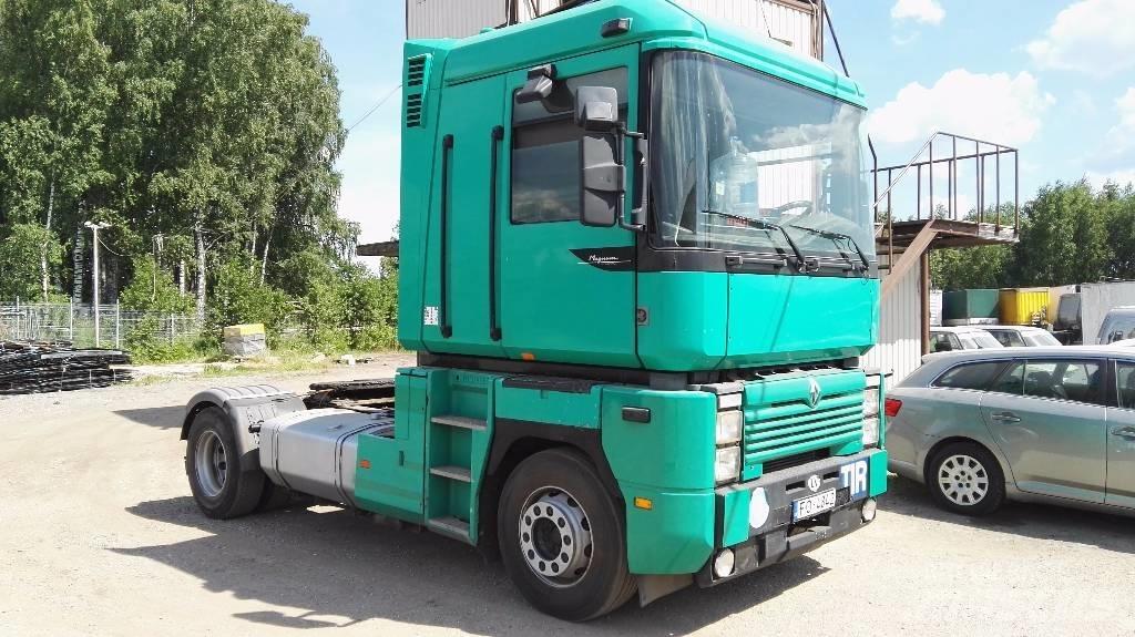 Renault MAGNUM Prime Movers